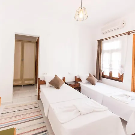 Old Kalamaki Penzion 4*
