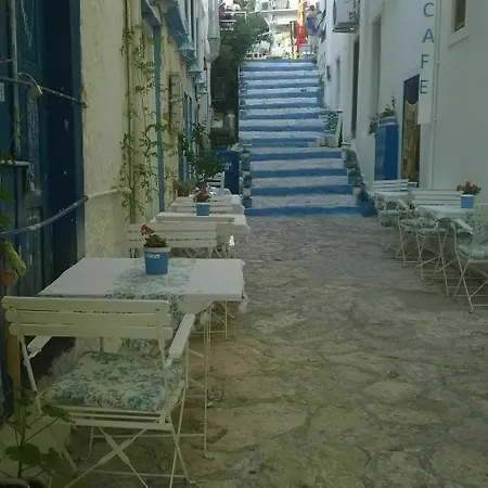 Old Kalamaki Penzion