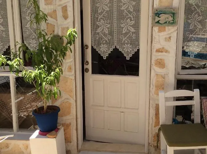 بيت ضيافة Old Kalamaki 4*