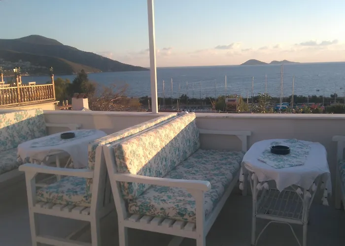 Old Kalamaki ゲストハウス カルカン