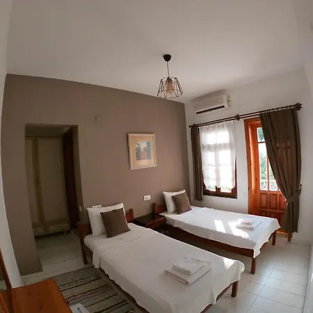 Guest house Old Kalamaki *
