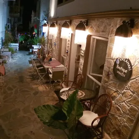 Πανσιόν Old Kalamaki 3*