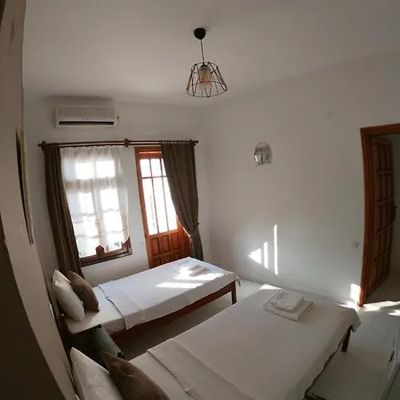 Old Kalamaki Guest house *