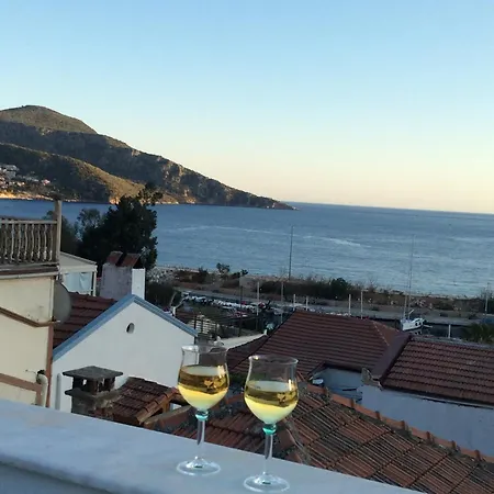 Old Kalamaki Πανσιόν Καλκάν